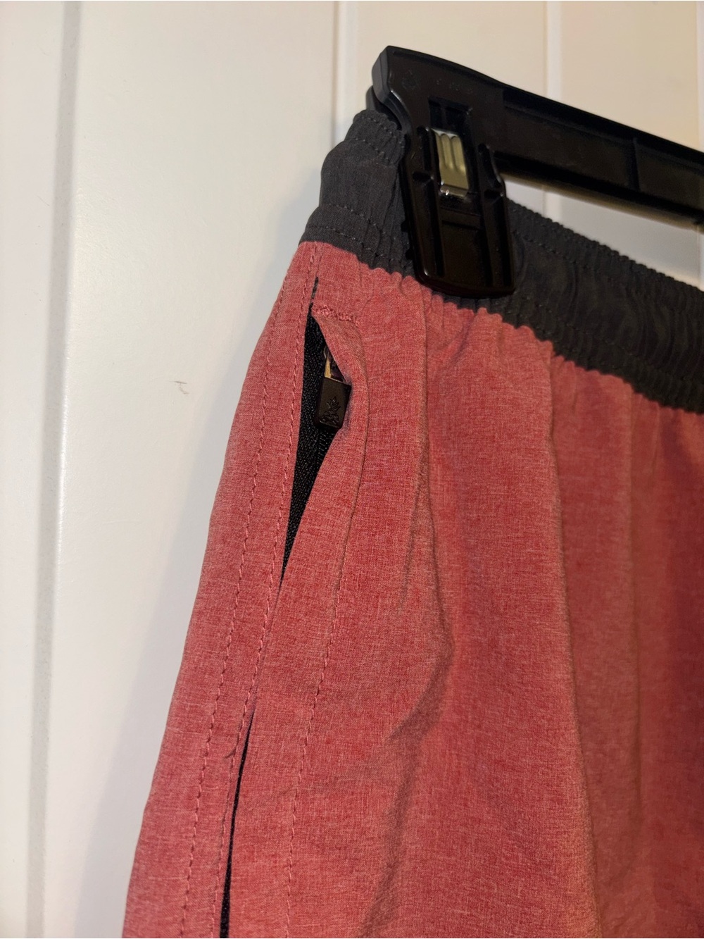 Chubbies Shorts Mens Small Red The Hot Links Stretch 5.5" Hybrid Travel Summer - Picture 5 of 10